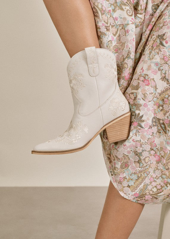 Caroline Western Floral Bootie (cream)