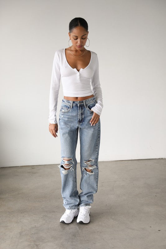 Distressed Straight Leg Jeans (medium)