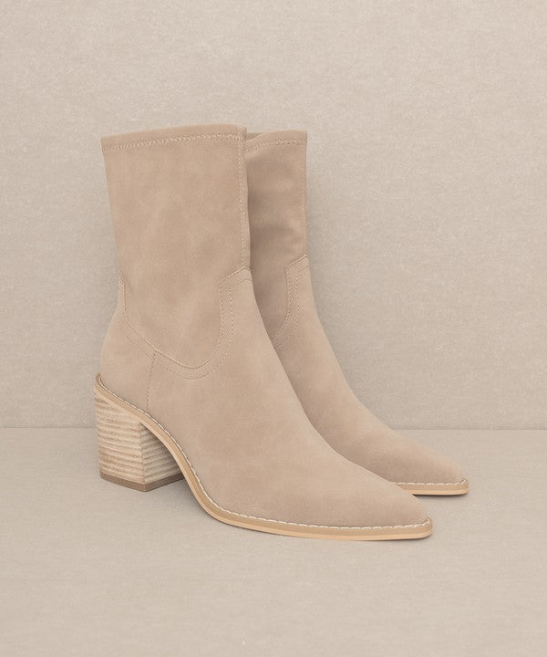 Vienna Cedarwood Suede Boot