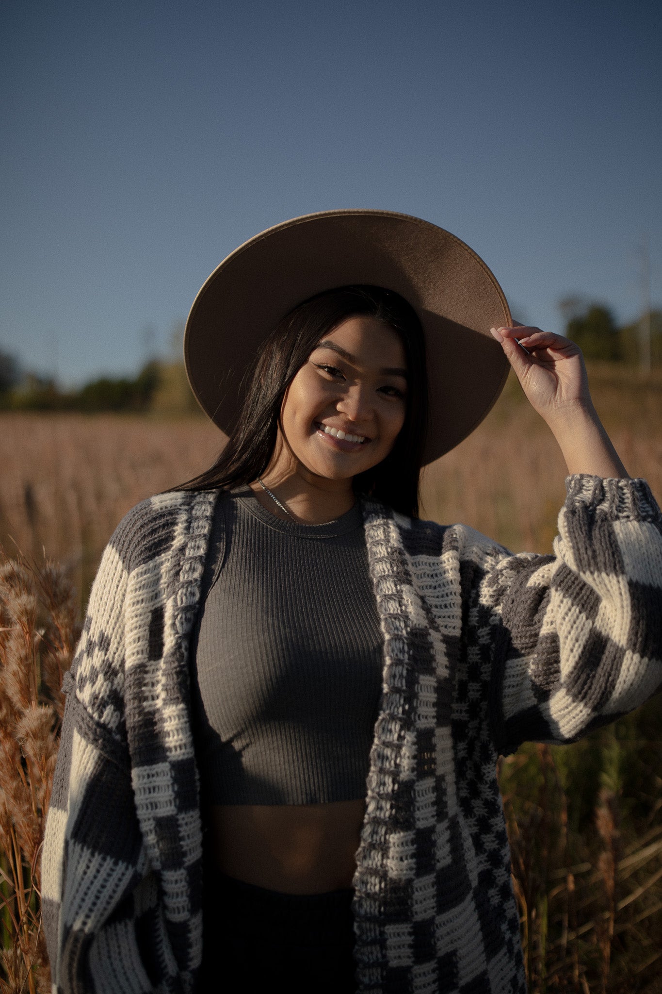 Oversized Checkered Cardigan (charcoal)
