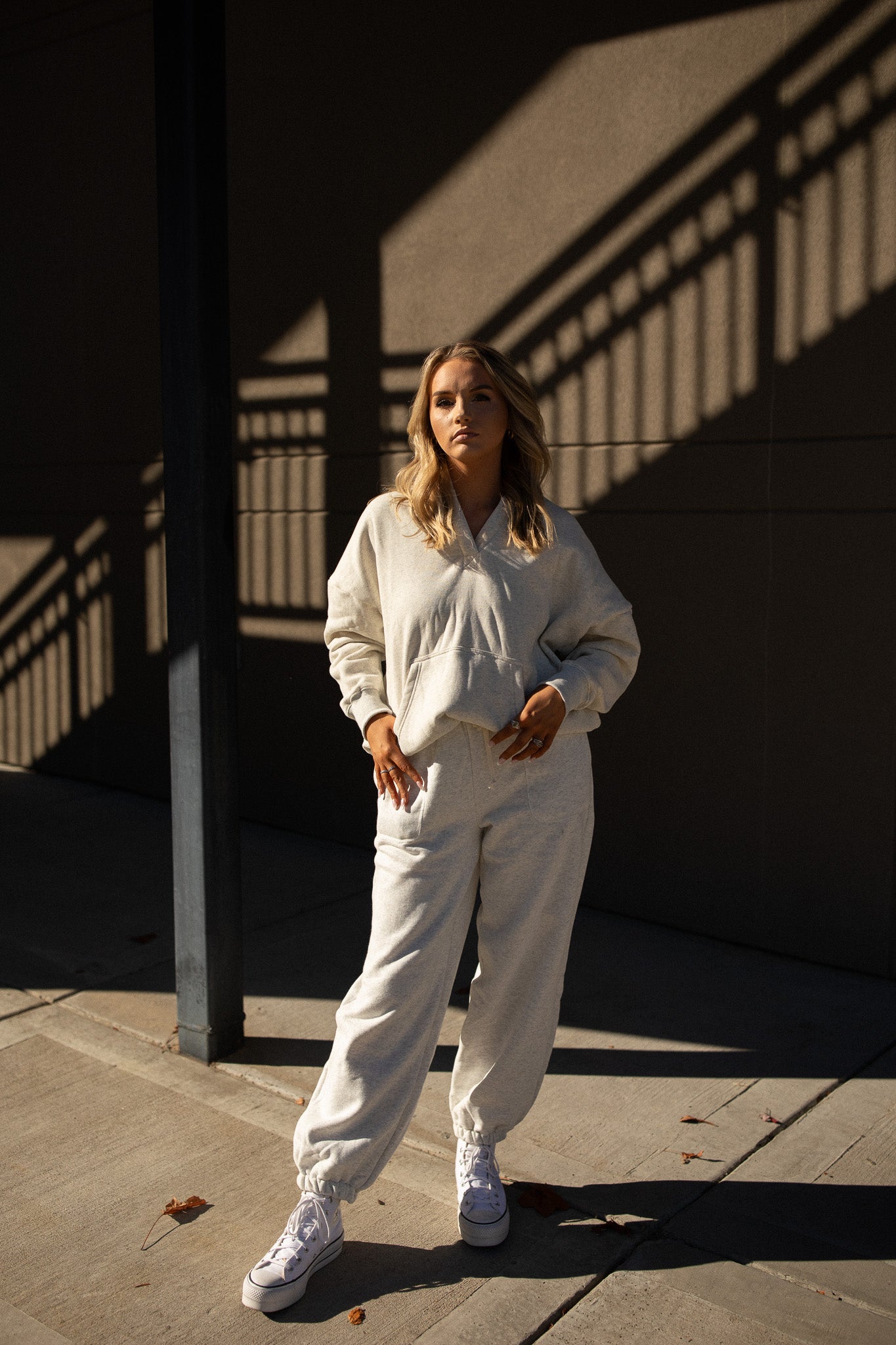 The Parker Pullover (white melange)