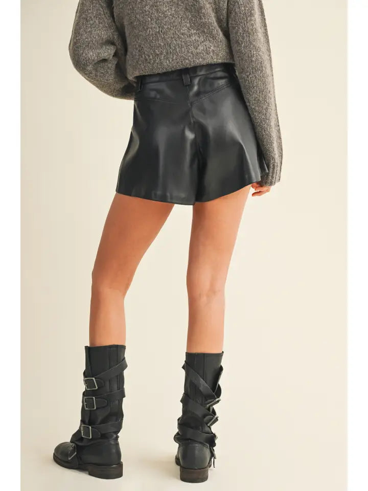 Flared Leather Shorts (black)