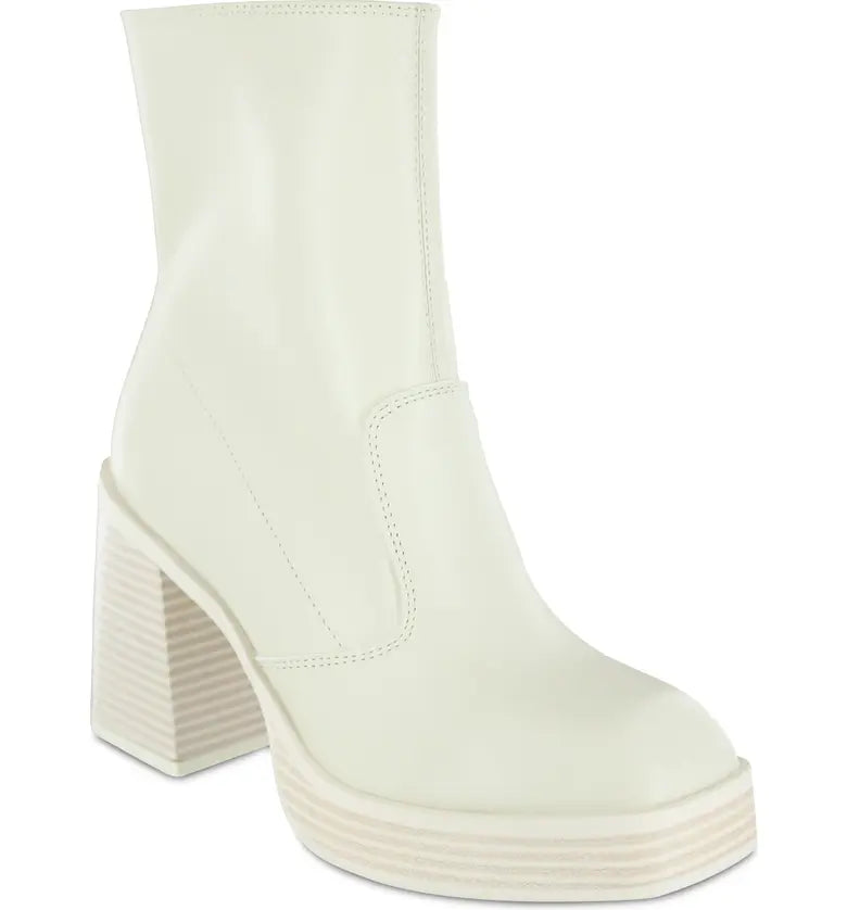 SALE Odie Boot (bone)