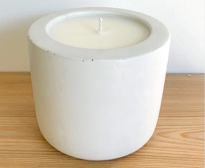 Oak Moss & Amber Candle