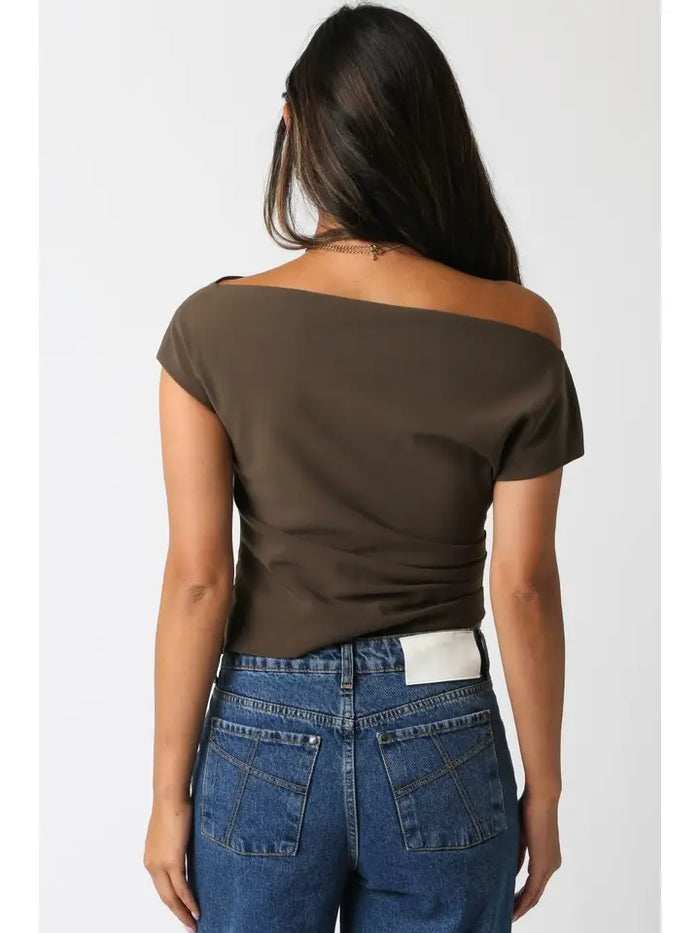 Draped Shoulder Top (brown)
