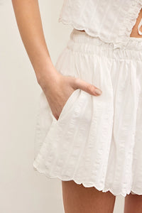Scalloped Cottage Shorts (white)