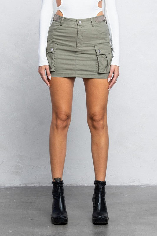 Low Rise Cargo Mini Skirt (olive)
