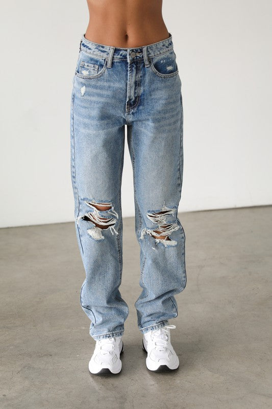 Distressed Straight Leg Jeans (medium)