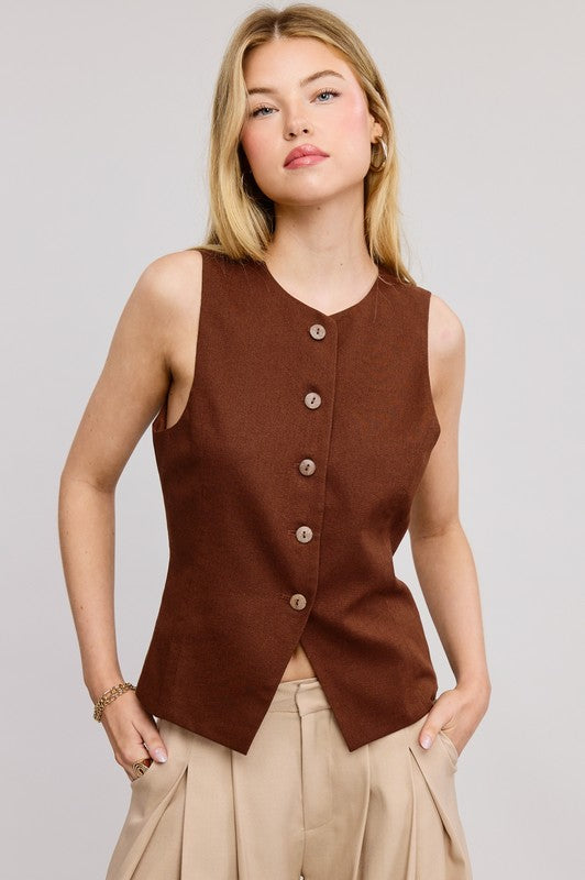 Round Neckline Vest (wood)