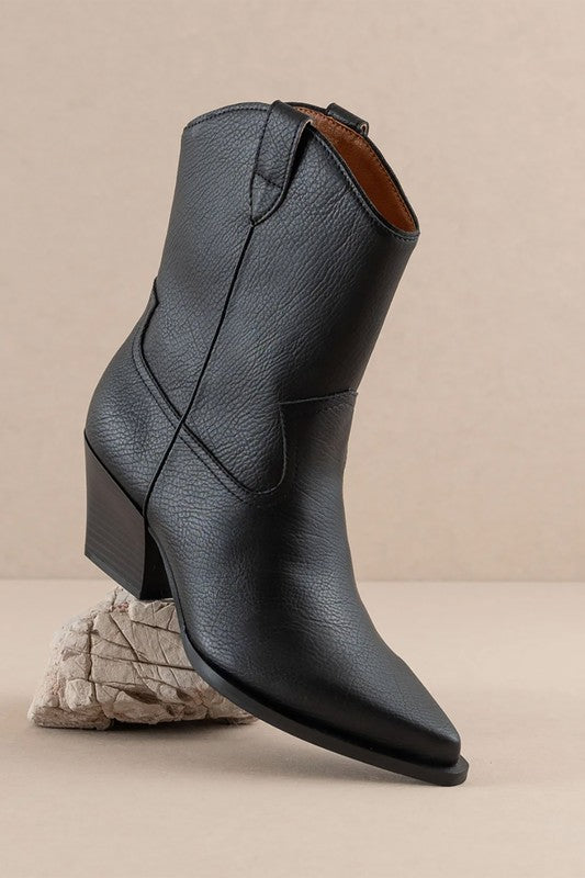 The Ames Western Bootie (black)