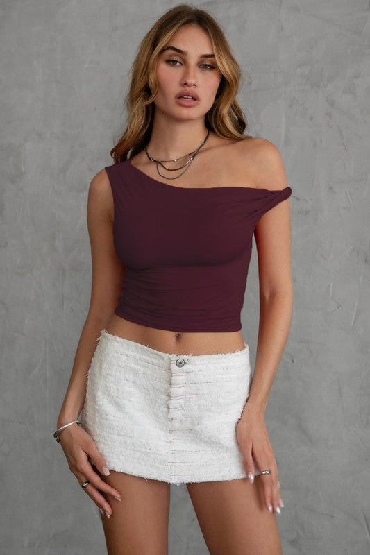 PaimeEORDER  Asymmetrical Top (black cherry)