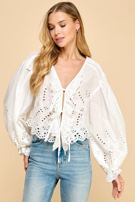 Theo Scalloped Bouse