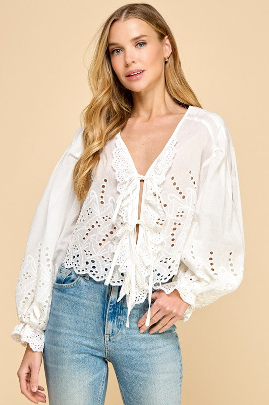Theo Scalloped Bouse