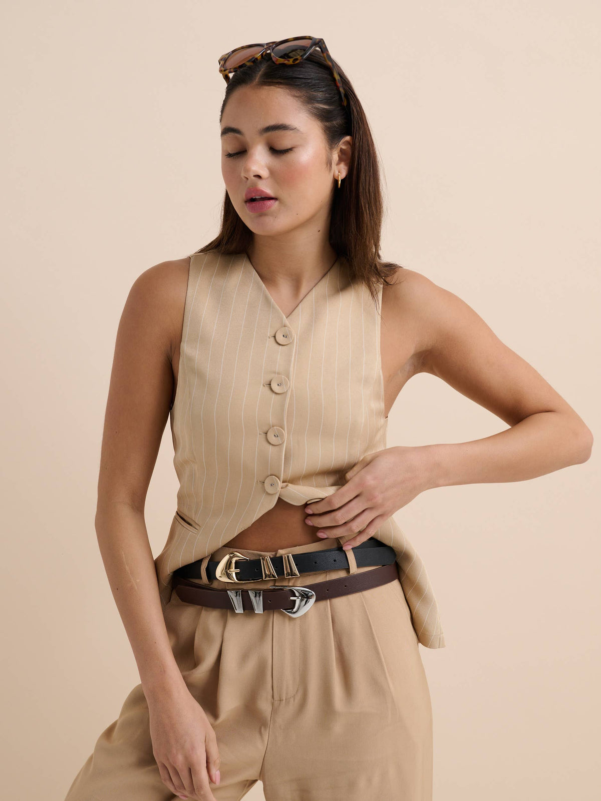 Pebble Dome Buckle Belt in Black - GEORGE-MARY'S
