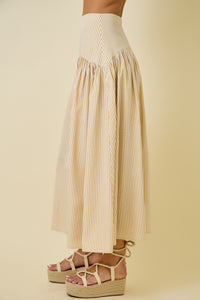Gingham Cuved Yoke Skirt (tan)