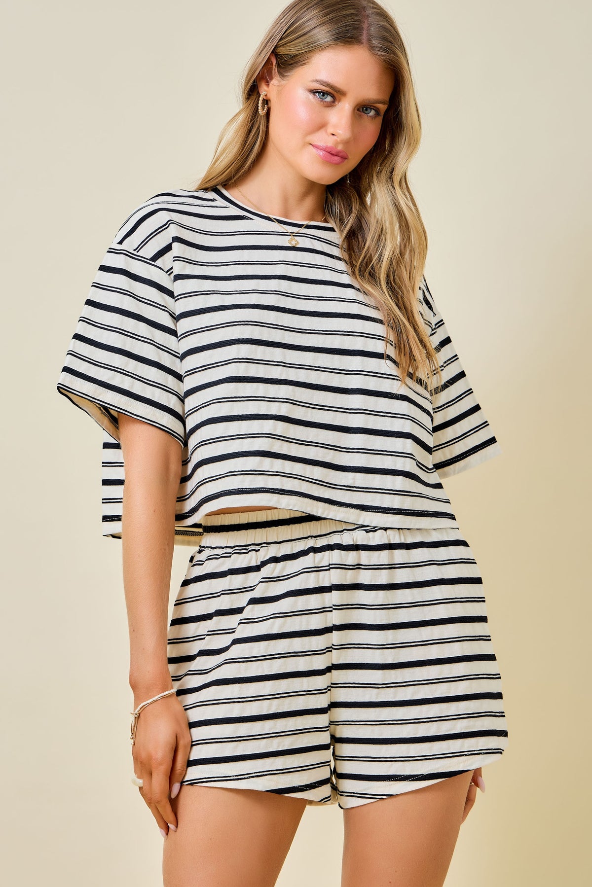 Drew Striped Boxy Top (b/w)