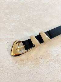 Pebble Dome Buckle Belt in Black - GEORGE-MARY'S