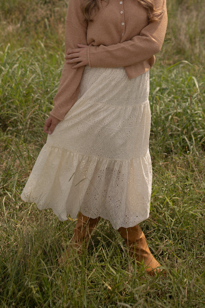 Eyelet Maxi Skirt (beige)