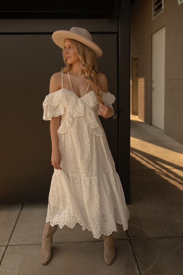 Mila Eyelet Maxi Dress (white)
