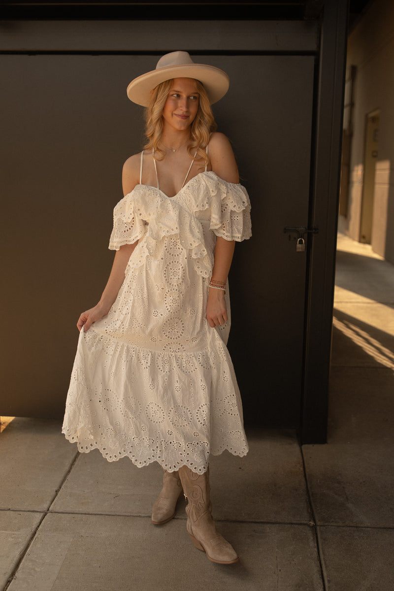Mila Eyelet Maxi Dress (white)