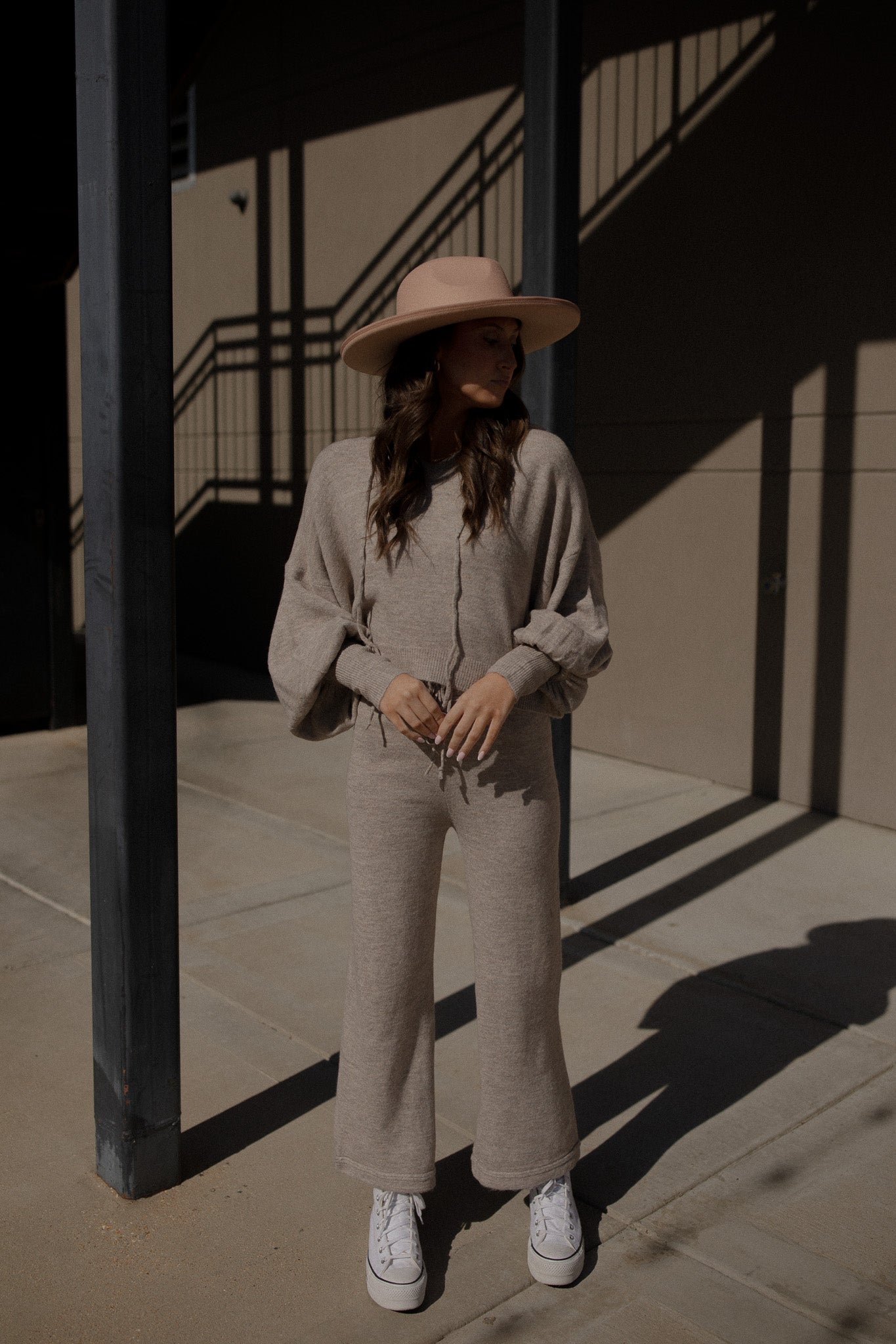 The Muse Sweater Pants (taupe)