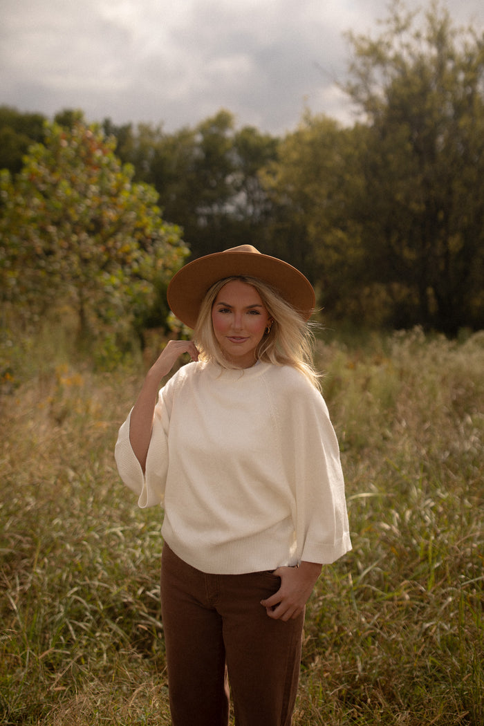 Rhodes Sweater (cream)