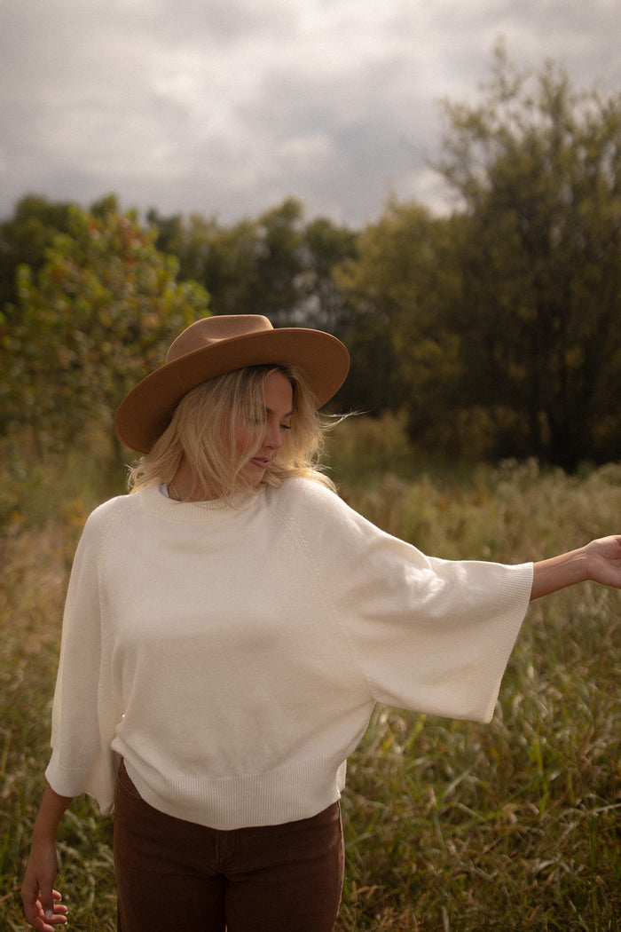 Rhodes Sweater (cream)