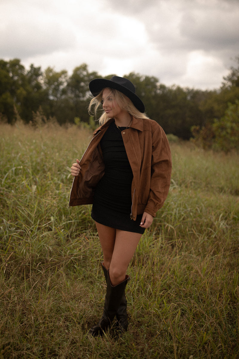 The Reverie Suede Jacket (dune)