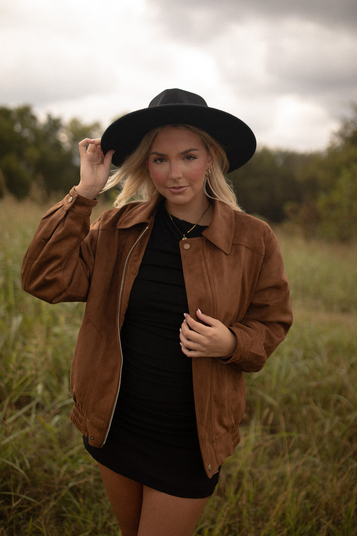 The Reverie Suede Jacket (dune)