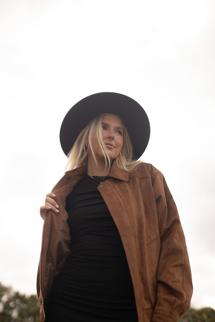 The Reverie Suede Jacket (dune)