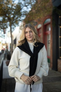 Westover Triangle Scarf (black)