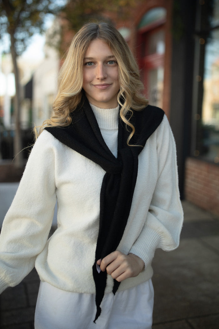 Westover Triangle Scarf (black)