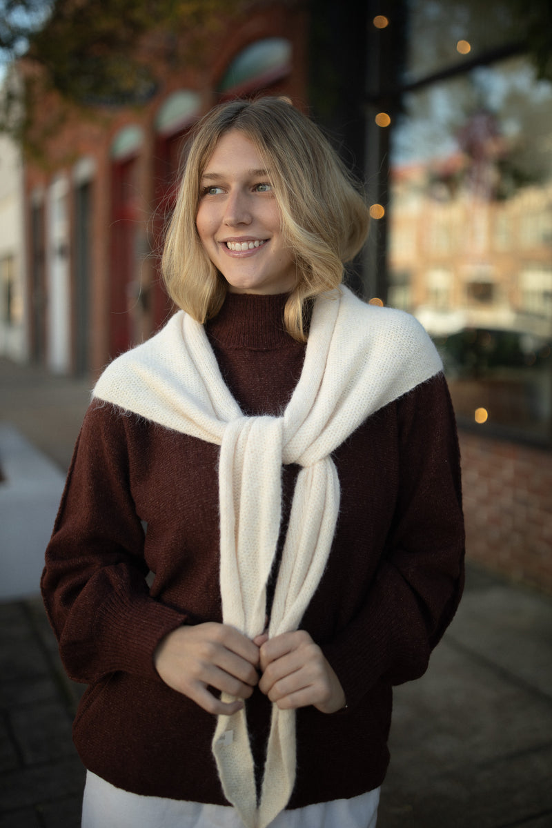 Westover Triangle Scarf (cream)