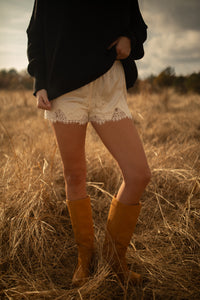 Charley Lace Shorts (cream)