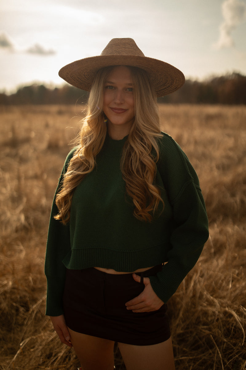 Cropped Boxy Sweater (hunter green)