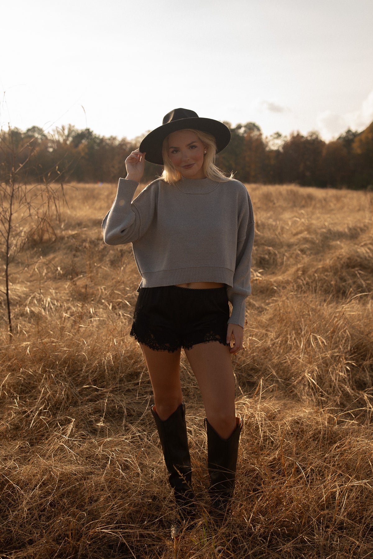 Cropped Boxy Sweater (heather grey)