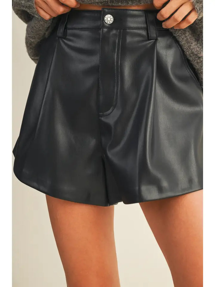 Flared Leather Shorts (black)