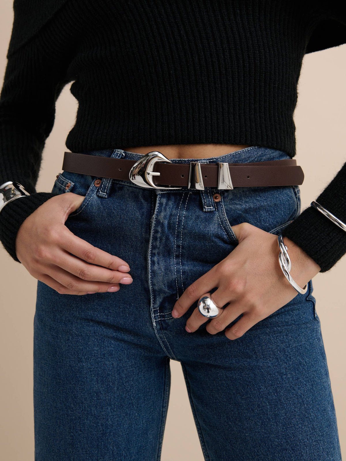 Pebble Dome Buckle Belt in Brown - GEORGE-MARY'S