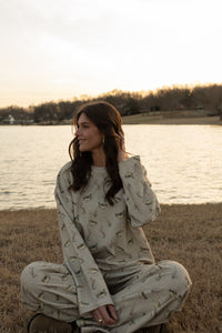 Duck Pond Sweatshirt (greige)