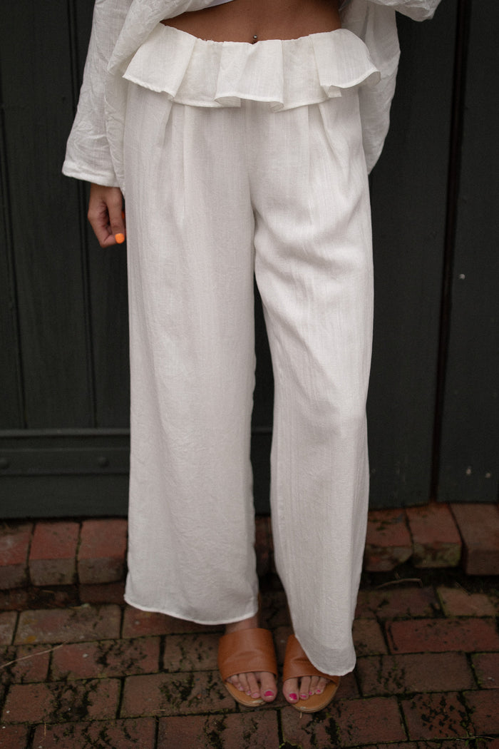 Ruffled Linen Trouser (ivory)