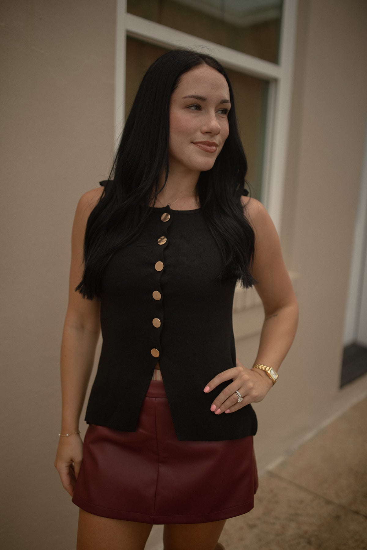 Metal Button Knit Vest (black)