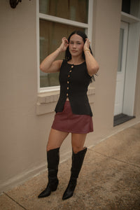 Metal Button Knit Vest (black)