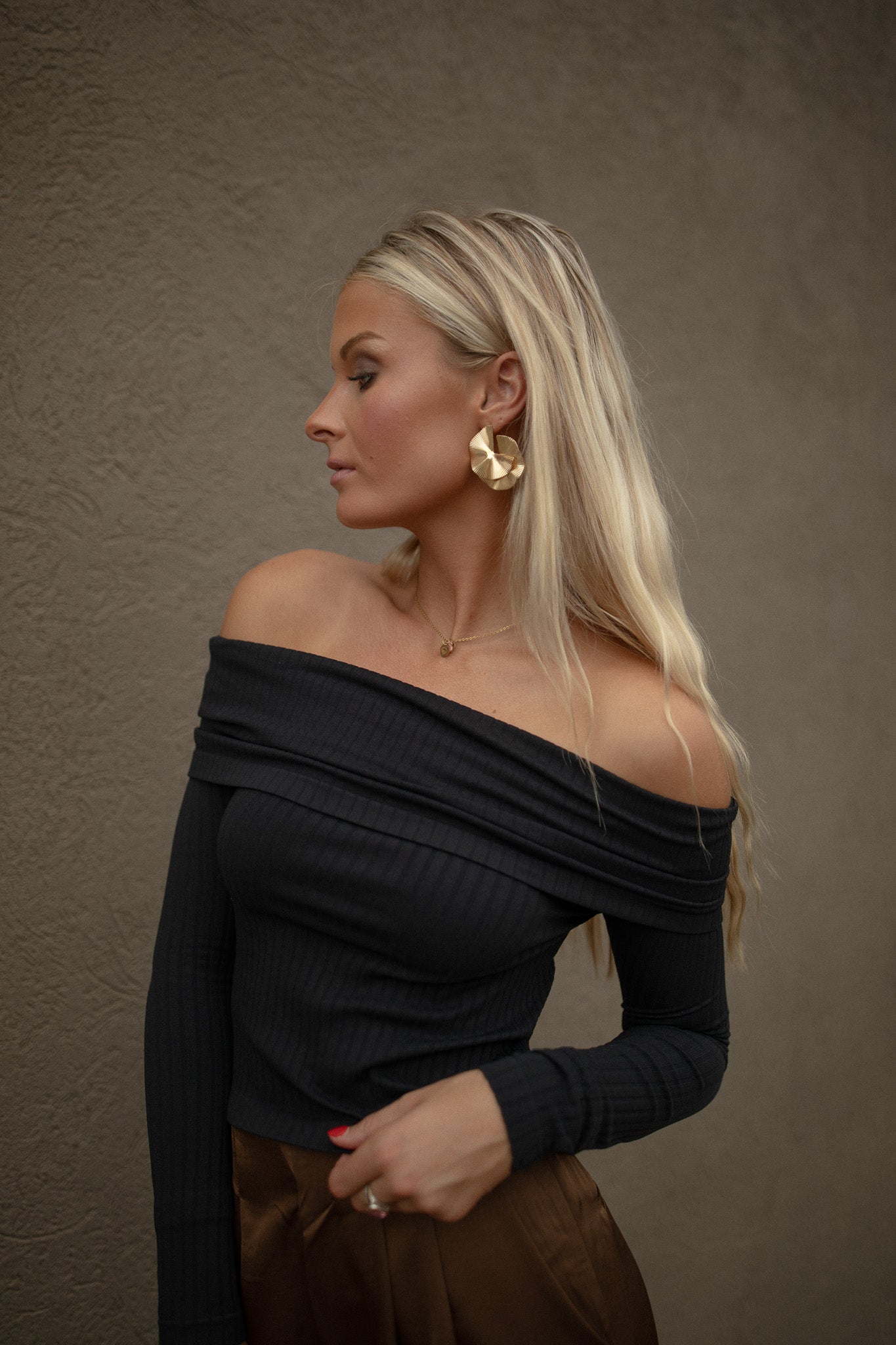 Off Shoulder Top (black)