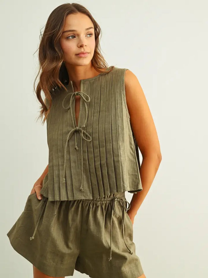 Beckett Linen Pleat Top (olive) - GEORGE-MARY'S