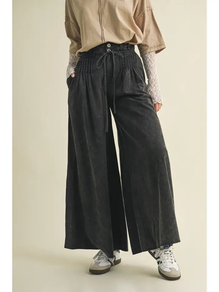 The Pintuck Pants (black)