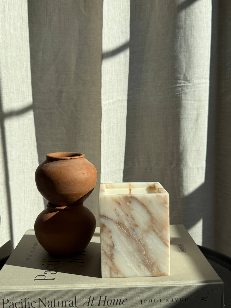 Calacatta Borghini Marble Candle