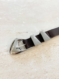 Pebble Dome Buckle Belt in Brown - GEORGE-MARY'S