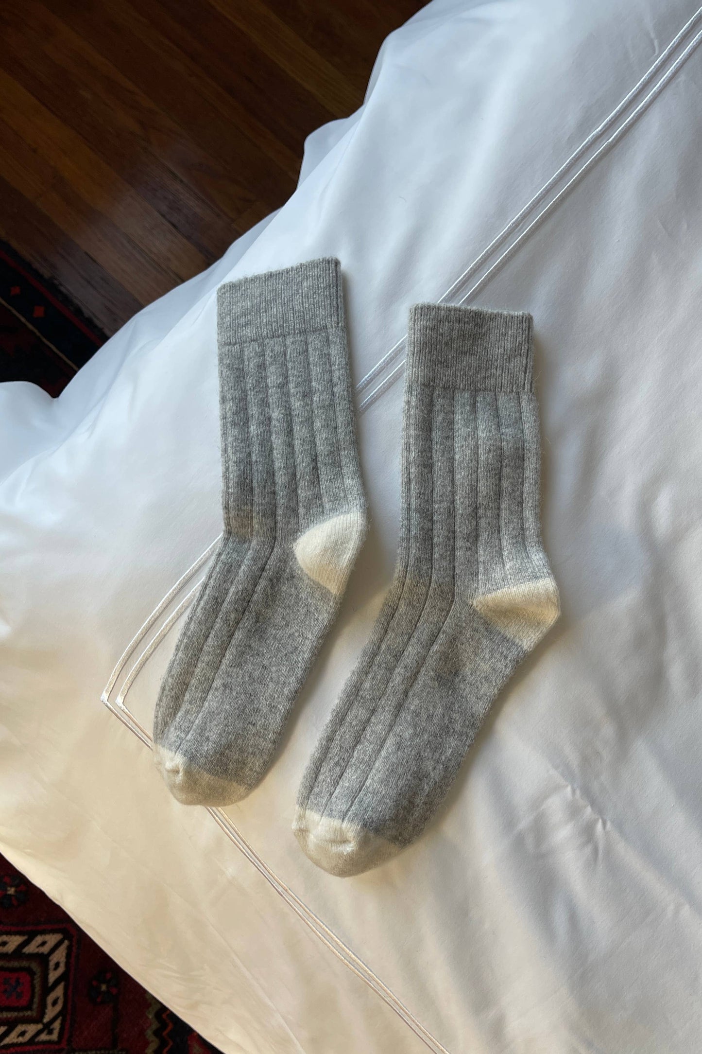 Classic Cashmere Socks (grey melange)