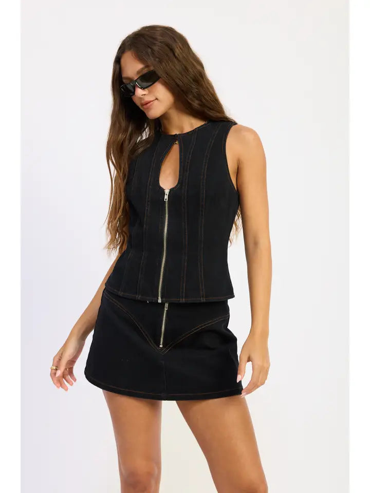 Rowie Keyhole Tank Top (black)
