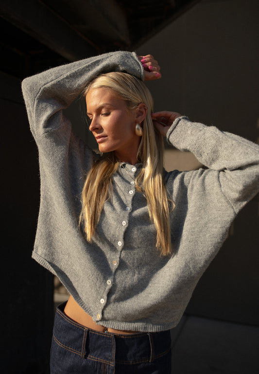 The Piper Cardigan (heather grey)